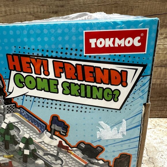 TOKMOC Snow Mountain Skiing Building Blocks Set 2200 PCS Motorized 12+ Compatibl - Picture 3 of 12